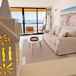 아파트 Breathtaking Ocean & Views By Becherish